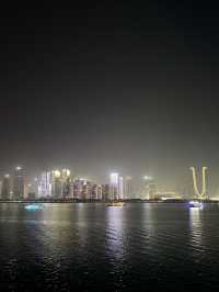 เดินเล่นชมแสงไฟริม Qiantang River