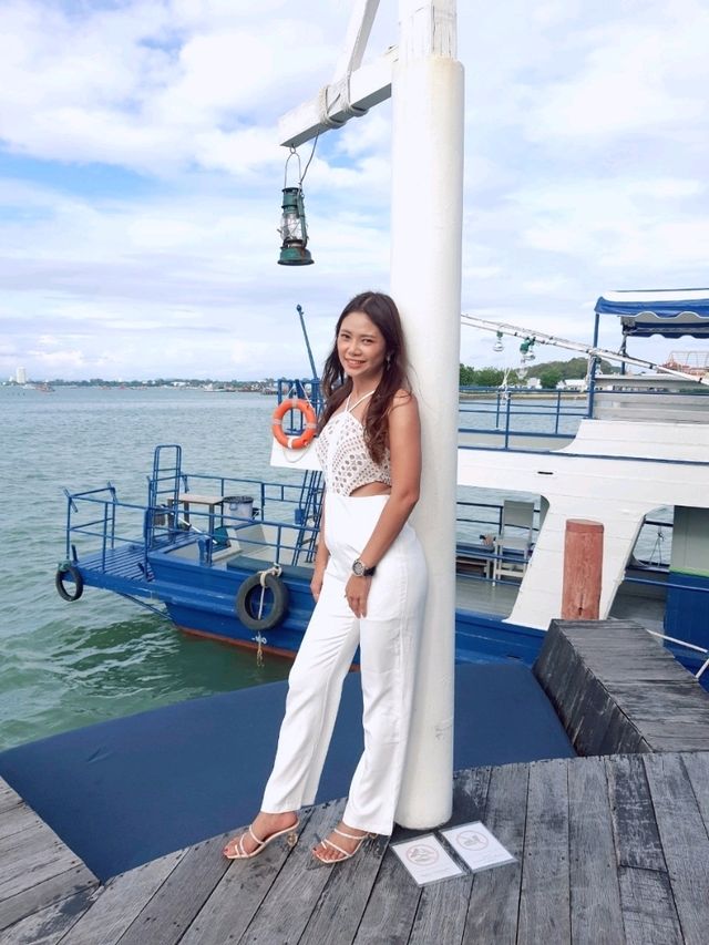 Kept Pier Cafe – บางเสร่