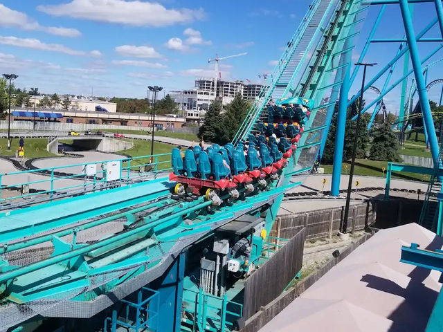 【絶叫＆感動】カナダ・ワンダーランドで童心にかえる1日🎢🎡