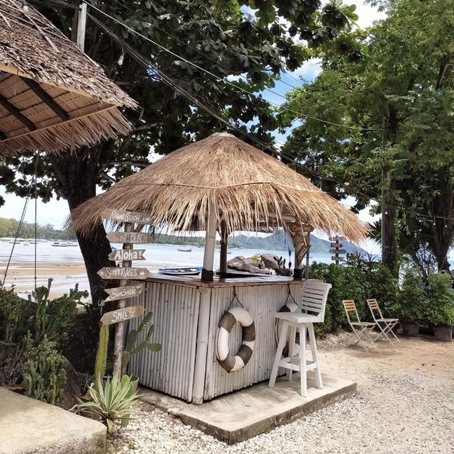  Coming Home Café – ราไวย์ ภูเก็ต