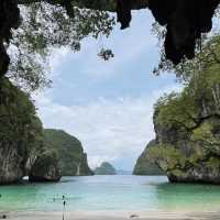 เกาะเหลาลาดิง🏝️ เกาะสวรรค์ของนักท่องเที่ยวทั่วโลก