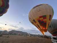 【Cappadocia Hot Air Balloons at Sunrise／カッパドキア気球朝陽】