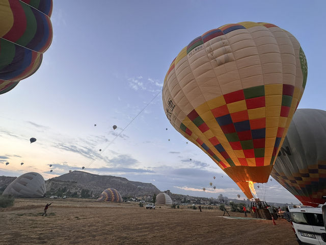 【Cappadocia Hot Air Balloons at Sunrise／カッパドキア気球朝陽】