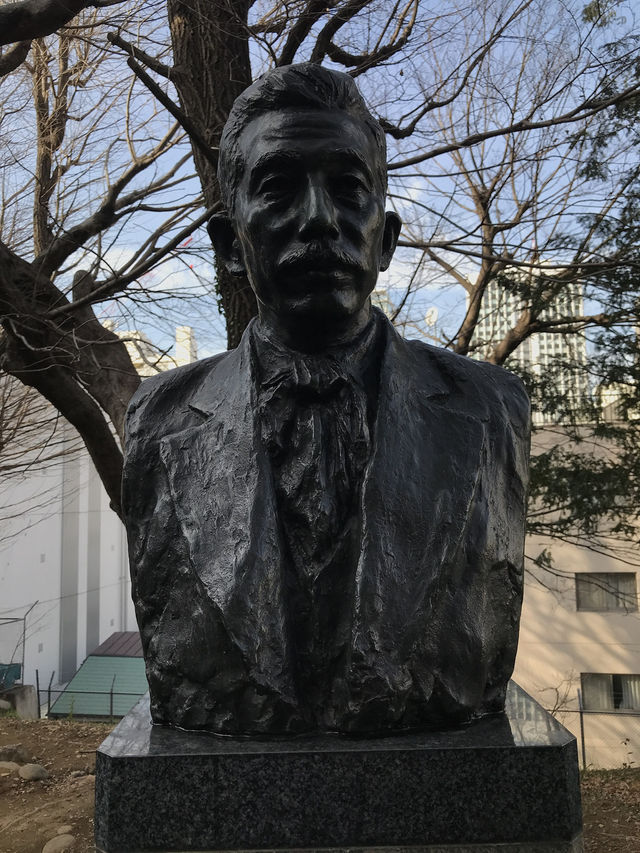 【東京田町 慶應大学三田キャンパスと慶應仲通り商店街】