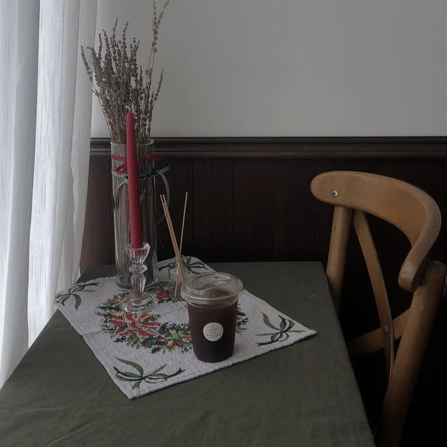 Mistletoe Flour Thyme – Pattaya  