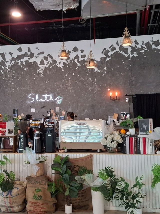 Central Festival coffee Shop 