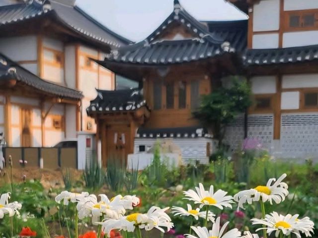 Quiet Hanok Way: Eunpyeong Village