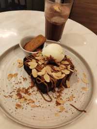 Biscotti Bliss: Where Pastry Meets Personality