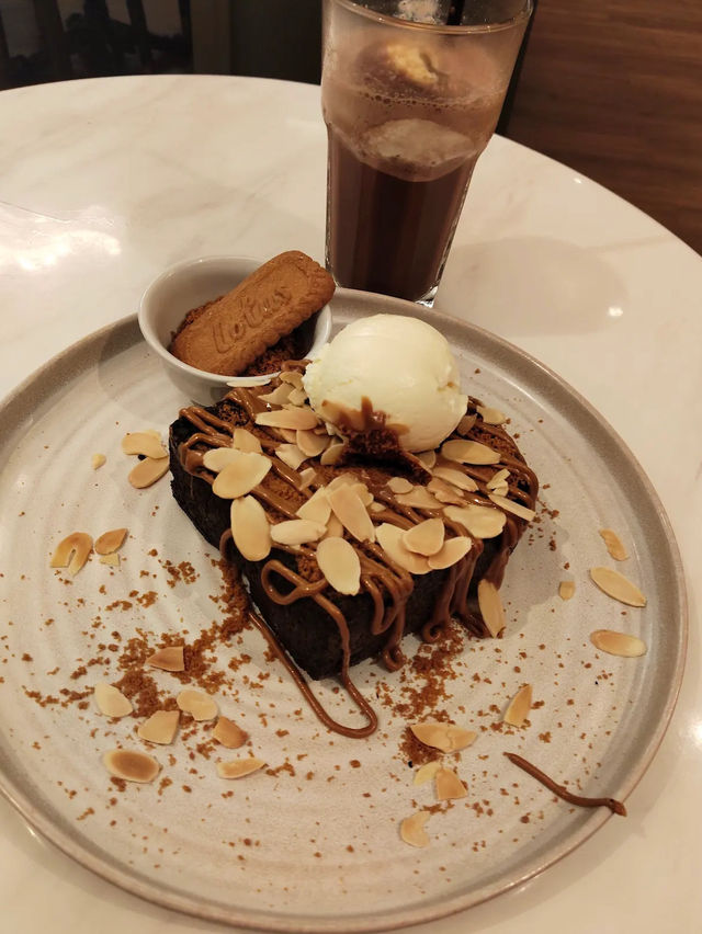 Biscotti Bliss: Where Pastry Meets Personality