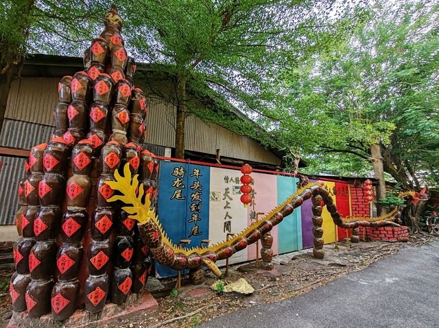 Lover's Bridge Local Products Shop: Old Flavors and Cultural Experience