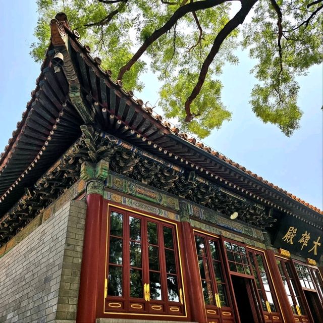 Hutong Wandering