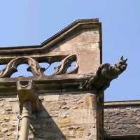 It had a chapel dedicated to the Royal Regiment of Wales or Welsh regiment formed in 1969
