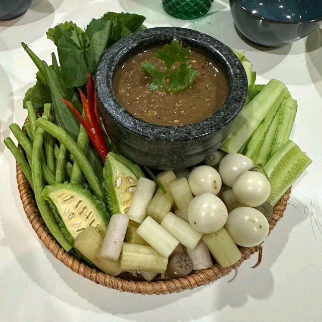 แกงส้มวันพฤหัส by Thursdae