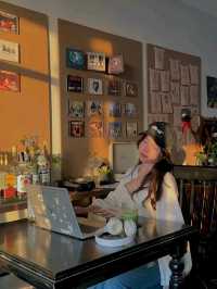 Another Line Coffee & Bar offers