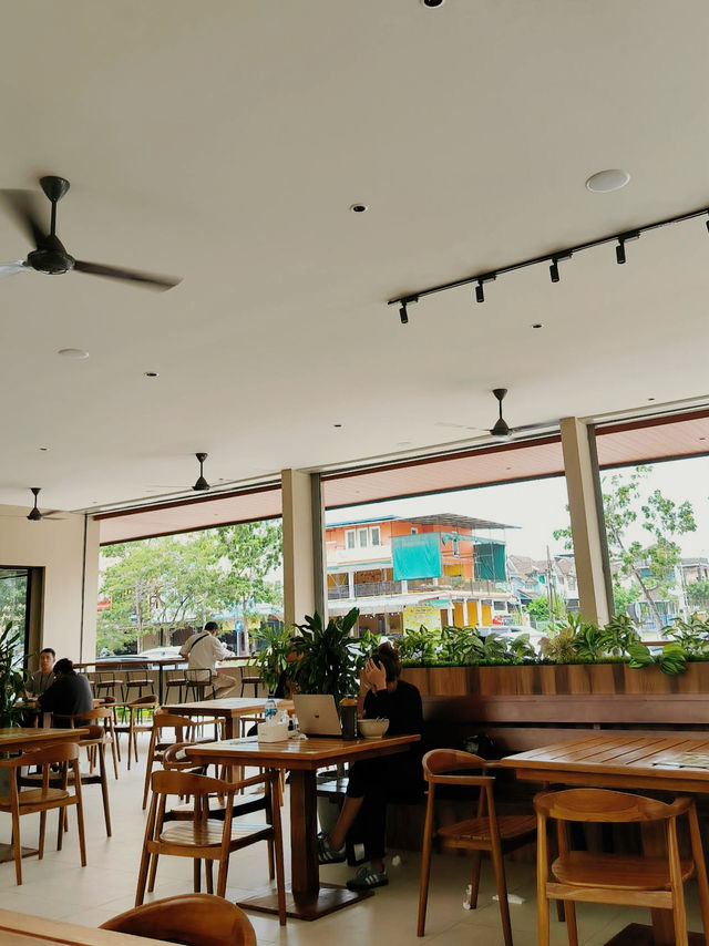 MANA Coffee Shop