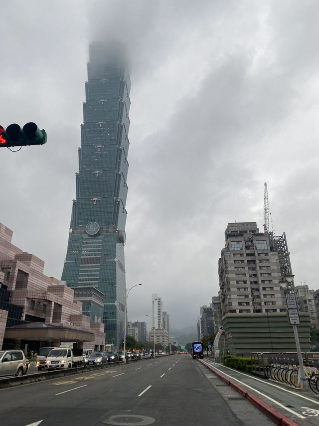 Taipei 101 แลนด์มาร์กของไทเป🌠