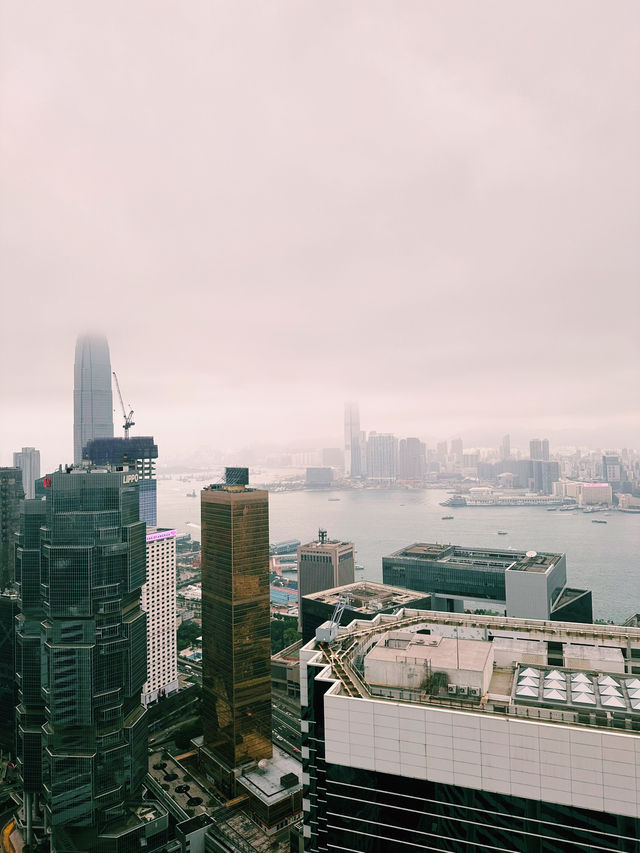 天空から望むラグジュアリー体験 ― Conrad Hong Kong 天空から望むラグジュアリー体験 ― Conrad Hong Kong