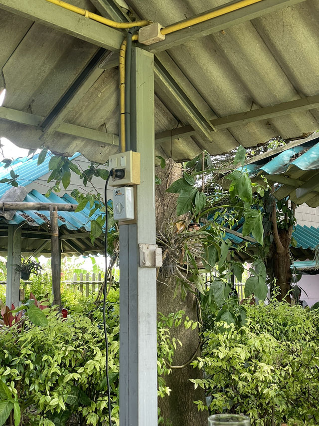 ร้านอาหารที่แนะนำตำบลกรอกสมบูรณ์