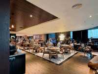 A Groovy Breakfast at Jazz Hotel!