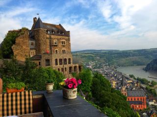 จุดที่สองของทัวร์ปราสาทเยอรมันคือปราสาทเชินบรุนน์