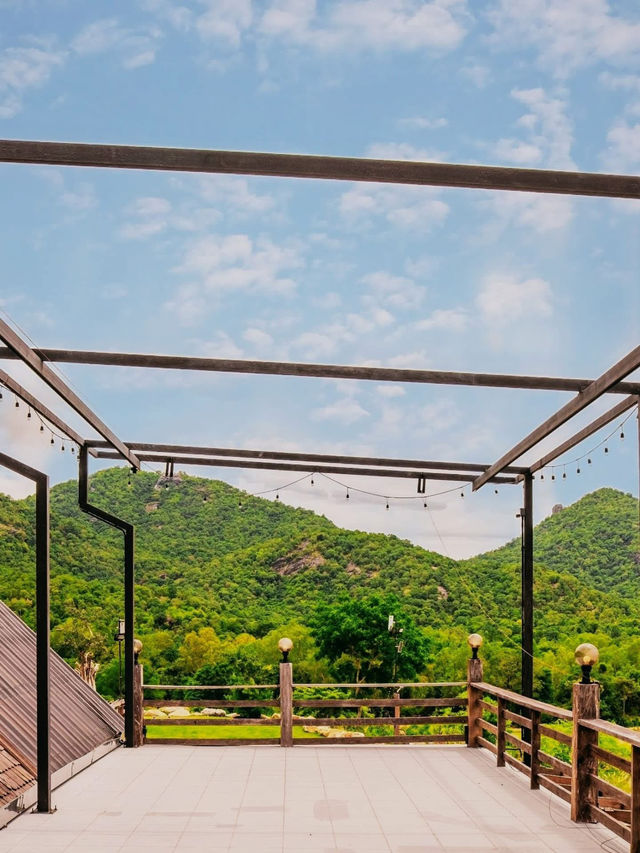 Rimpha Chomview Café 