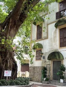 The Eternal Spring of Lilau Square