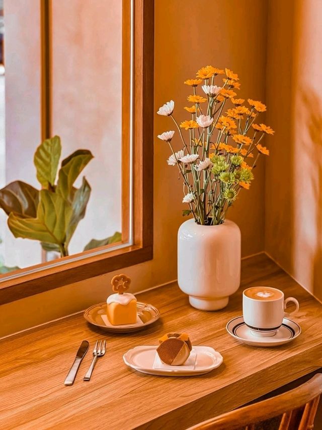 Goldenrod Cafe Hong Kong