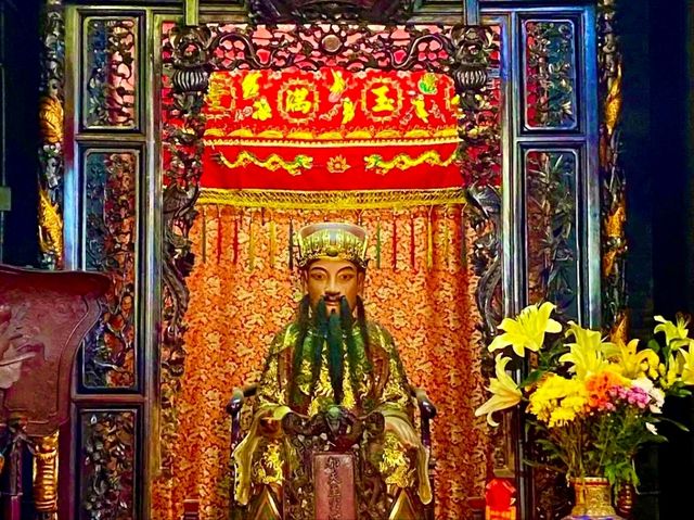Tin Hau Temple, Aberdeen – A Tranquil Heritage Beside the Sea Tin Hau Temple, Aberdeen – A Tranquil Heritage Beside the Sea