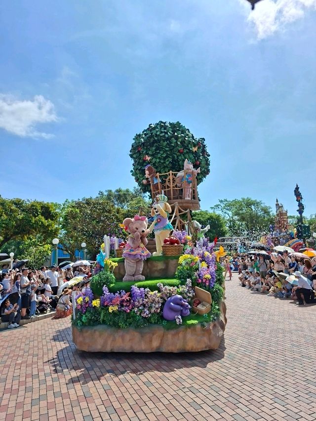 โชว์ใหม่และพาเหรดสุดอลัง ที่Hong Kong Disneyland