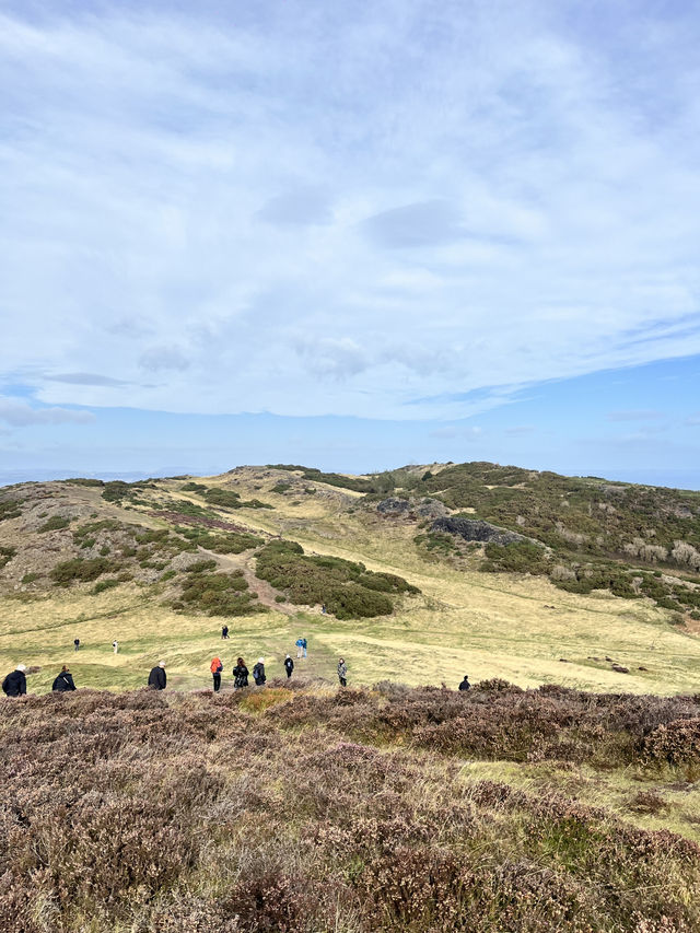 Climbing the Crown of Edinburgh: My Hike to Arthur’s Seat