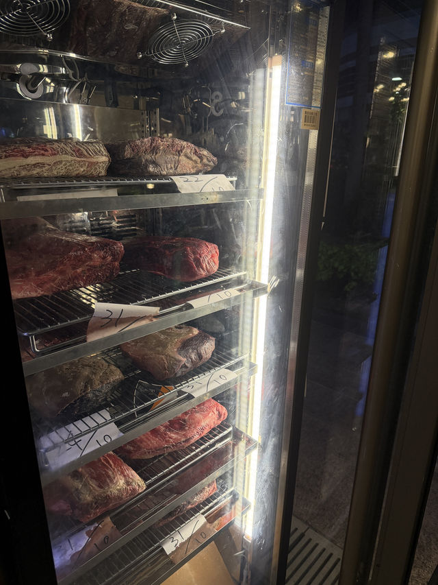 香港首間有的熟成牛肉的一人燒肉店
