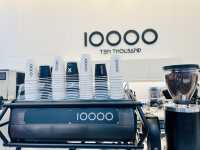 Ten Thousand: minimalist cafe at Lotte West Lake🇻🇳🎉