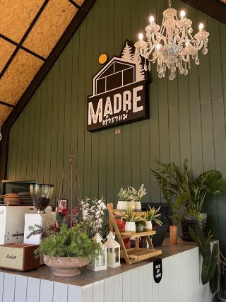 Madre ตำราแม่ พัทลุง