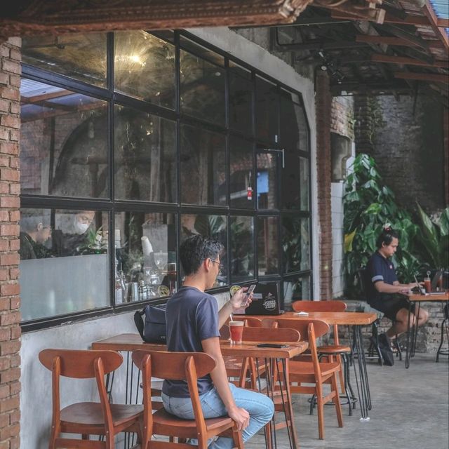 FEELS LIKE HAVING COFFEE AT HOME IN BALI