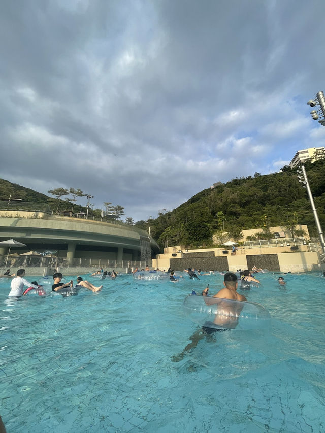 【踏足香港海洋公園水上樂園：具有刺激性的不同活動！】