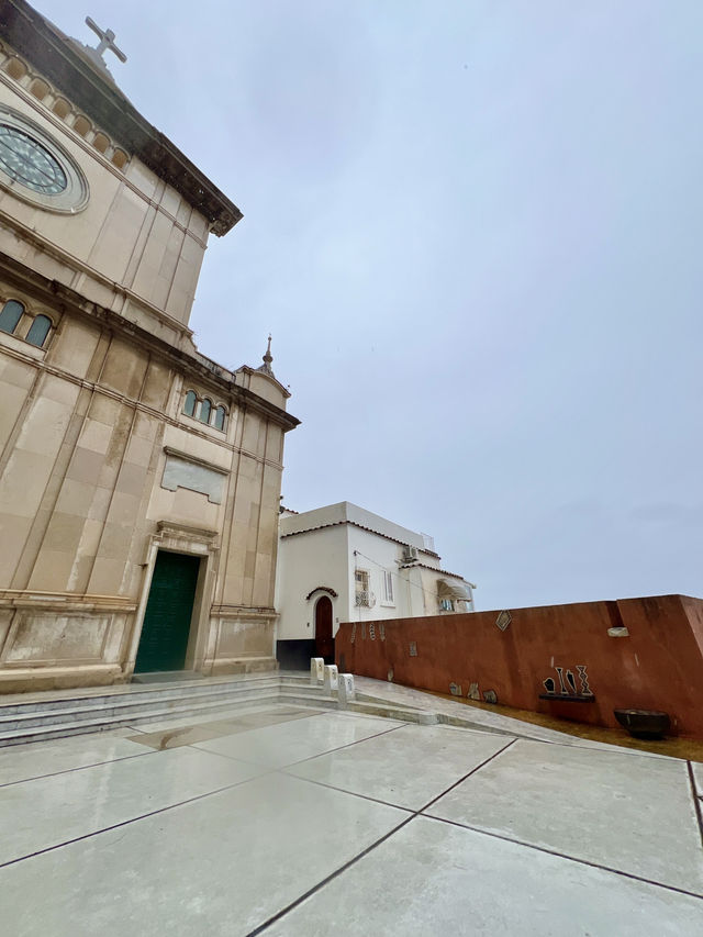 포지타노 Chiesa di Santa Maria Assunta