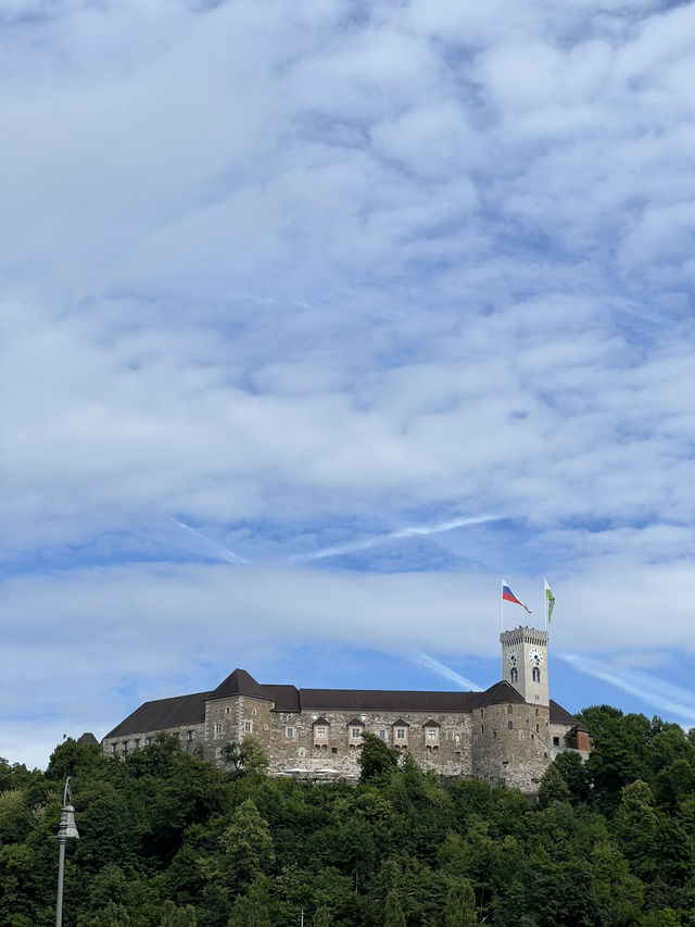 🇸🇮 斯洛維尼亞：盧布爾雅那城堡（Ljubljanski grad）🏰