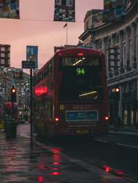 Tower Hill to Trafalgar Square: Vintage Bus Ride