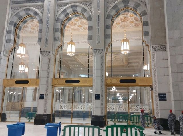 Inside the court of Masjid Haram