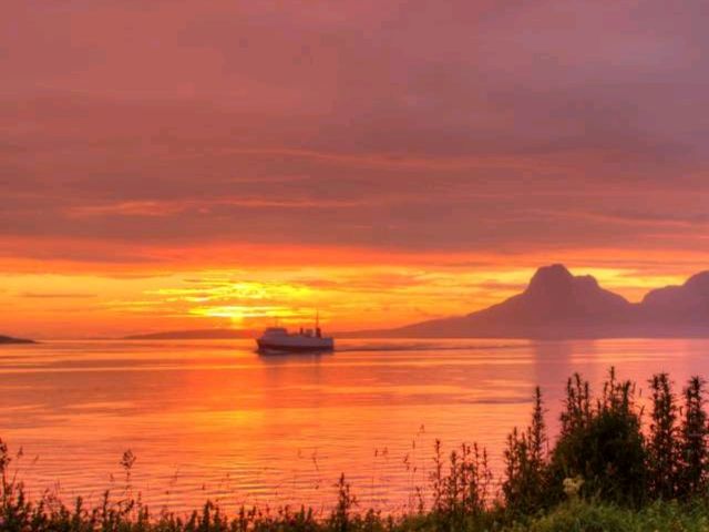 Enjoy the magics of the Midnight Sun at Norway!