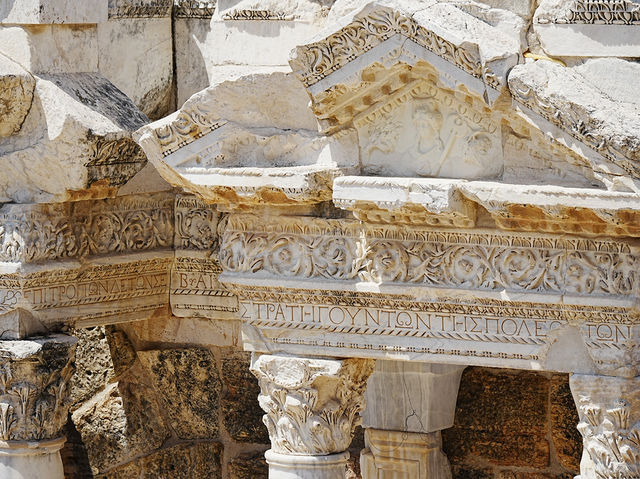 絶景！自然が創り出した白と青の世界