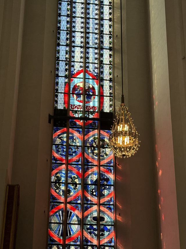 Munich’s soul lies in its churches – soaring towers, golden altars, and quiet corners of peace. ⛪✨ Munich’s soul lies in its churches – soaring towers, golden altars, and quiet corners of peace. ⛪✨
