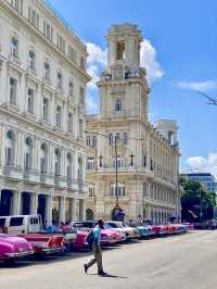 Havana Roadtrip: Classic Cars, Rooftop Views & Rich History