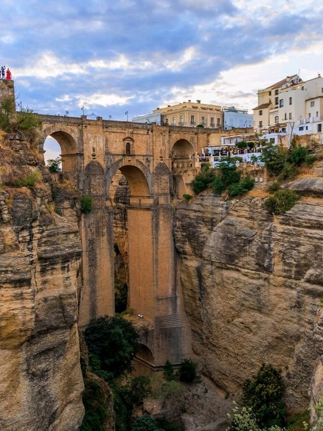 Spooky Sights of Ronda: Halloween Haunts in Spain's Dramatic White Town Spooky Sights of Ronda: Halloween Haunts in Spain's Dramatic White Town