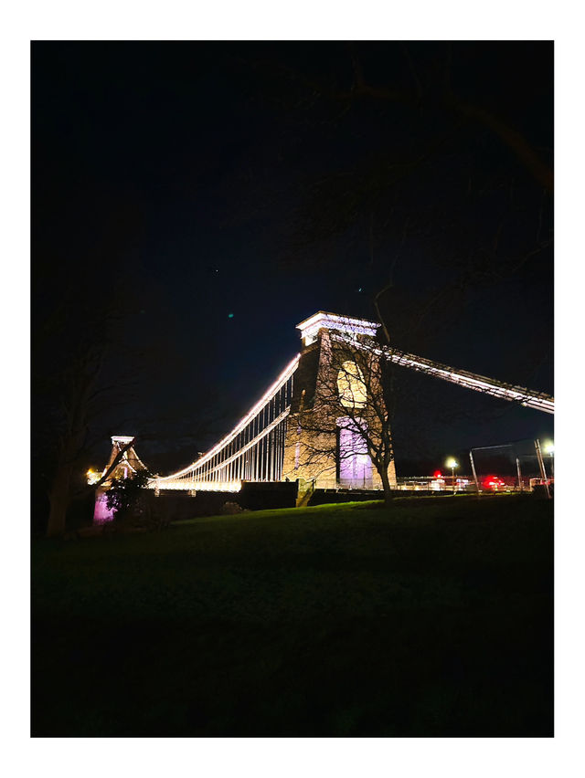 The Clifton Suspension Bridge (Night view)