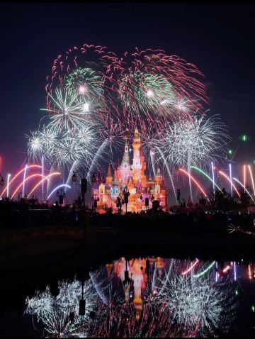 上海ディズニーの1日：魔法とスリルと花火。 | Trip.com 上海