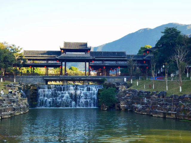 滴水苗寨