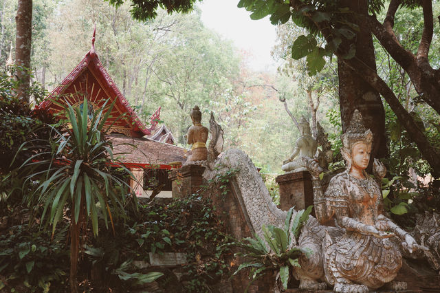 清邁｜藏在素貼山的最美古寺