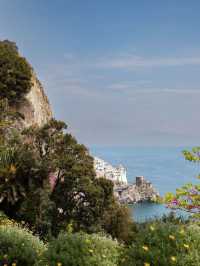 🌟 Amalfi's Luxe Hideaway: A Dreamy Coastal Retreat 🌟