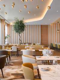 Lisbon Luxe: Hyatt Regency's Coastal Charm 🌉✨